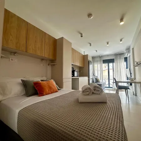 Alki-house *